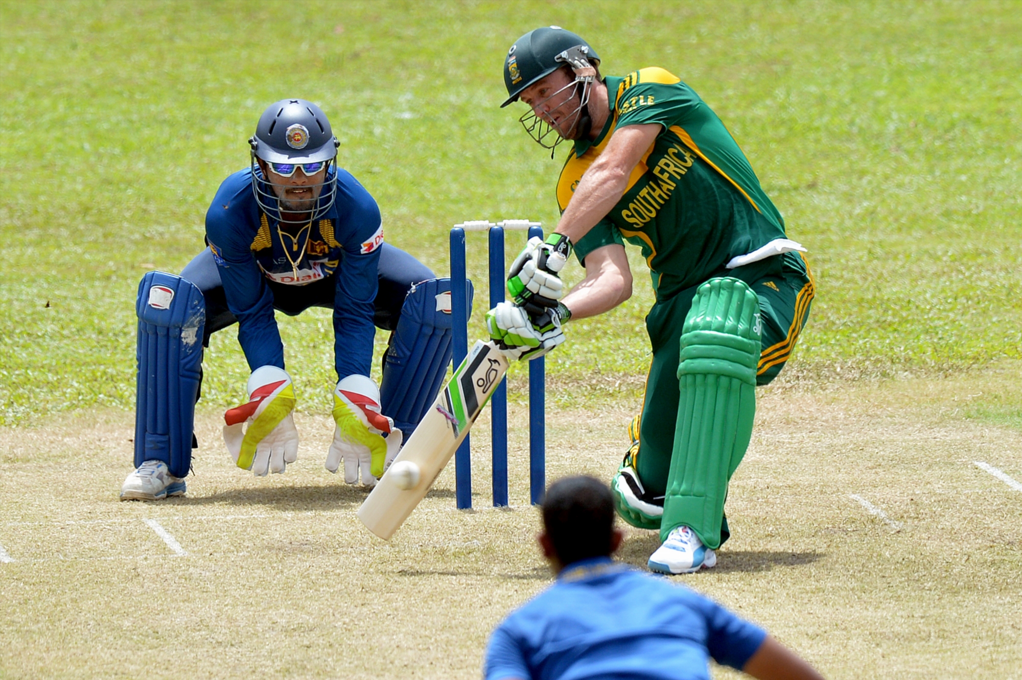 Sri Lanka and South Africa enter series with one eye on No.2 ODI position